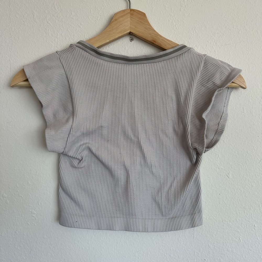 Gray Ribbed Women's Top - Picture 4 of 4